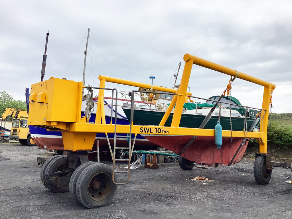 Boatyard KITO lever hoist for precise load adjustment